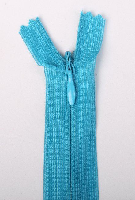 Skrytý zips tyrkysovej farby 45cm I-3W0-45-189