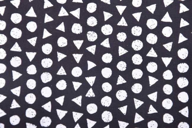 Bavlnená látka v čiernej farbe s geometrickým vzorom 11104/069