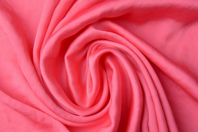 Umelý hodváb v ružovej farbe MI065
