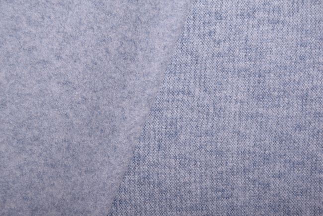 Počesaná pletenina v modrej farbe Q22418-006D