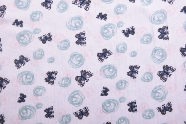 Úplet z organickej bavlny v bielej farbe s potlačou motýlikov OR4539-021D