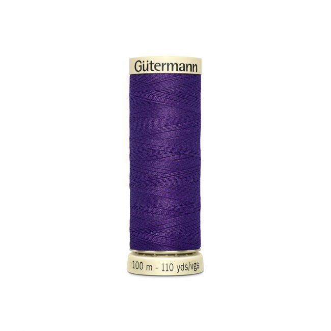 Univerzálna šijacia niť Gütermann v jasne fialovej farbe 373