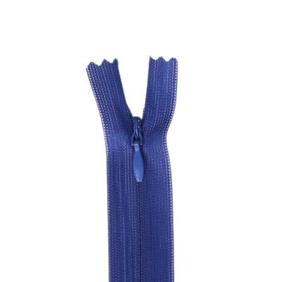 Skrytý zips modrej farby 45cm I-3W0-45-213
