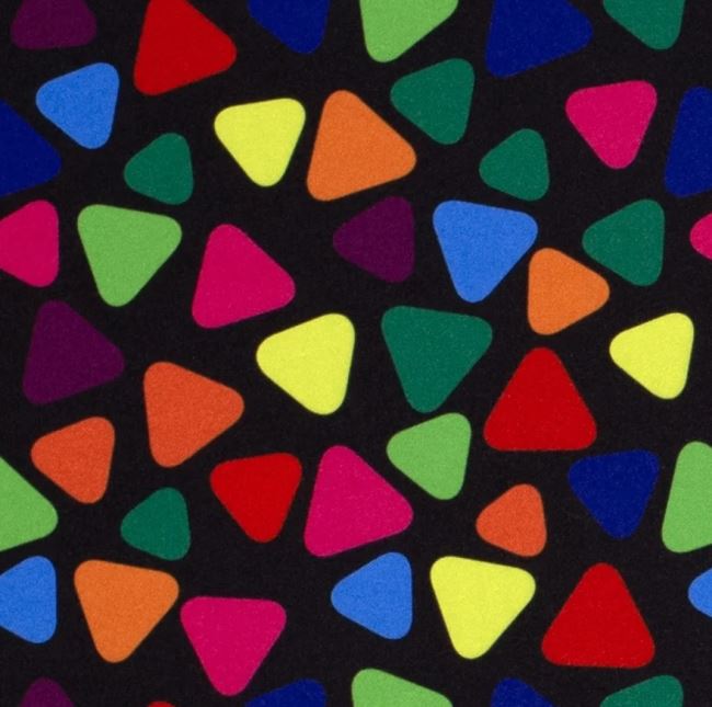 Rongo v čiernej farbe s potlačou farebných trojuholníkov 20833/069