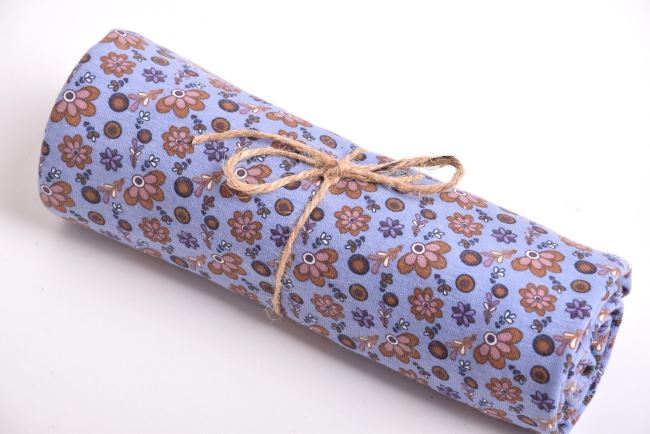 Rolička bavlneného úpletu v modro fialovej farbe s potlačou kvetín ROK10441-921