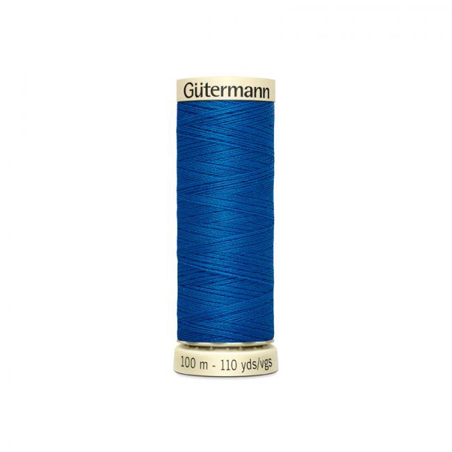 Univerzálna šijacia niť Gütermann v modrej farbe 322