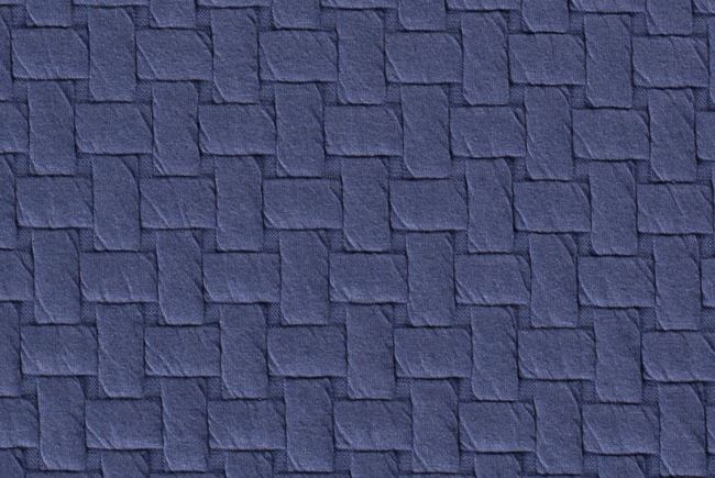 Silnejší úplet v modrej farbe s plastickým vzorom 16234/006