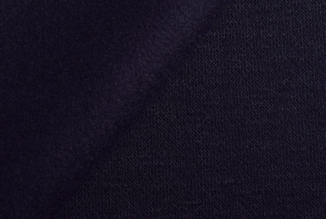 Počesaná pletenina v tmavo modrej farbe Q22251-008