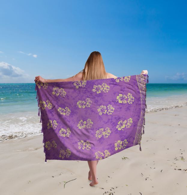 Pareo/sarong z Bali s kokosovou sponou vo fialovej farbe s potlačou kvetín BALI52