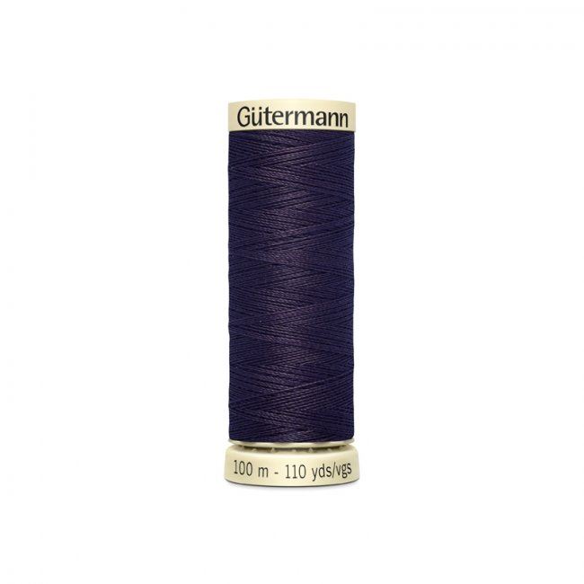 Univerzálna šijacia niť Gütermann v purpurovej fialovej farbe 512