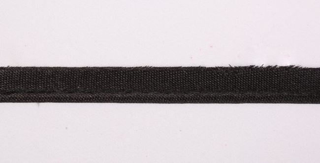 Saténová paspulka v čiernej farbe LWO-081