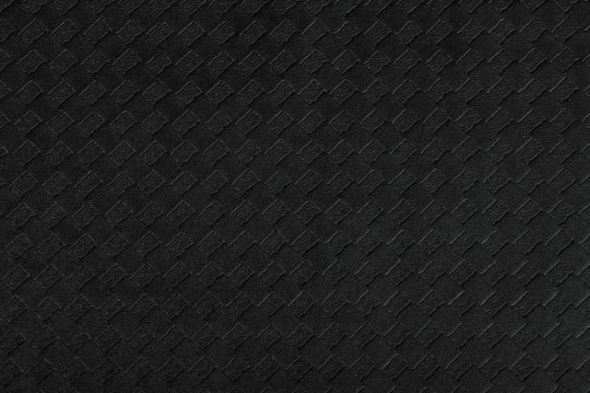 Koženka v čiernej farbe s vytlačeným vzorom kociek 12279/997