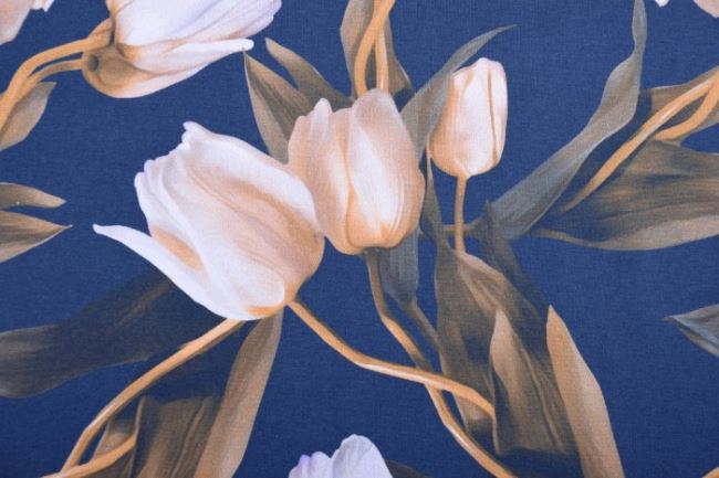 Bavlnený úplet v tmavo modrej farbe s digitálnou potlačou tulipánov 13903-15