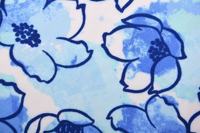 Viskóza v modrej farbe s potlačou kvetín 206784/0007