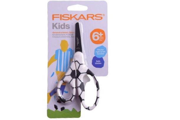 Detské nožnice Fiskars s dizajnom futbalu 13 cm 1023913