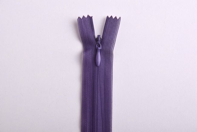 Skrytý zips tmavo fialovej farby 45cm I-3W0-45-196