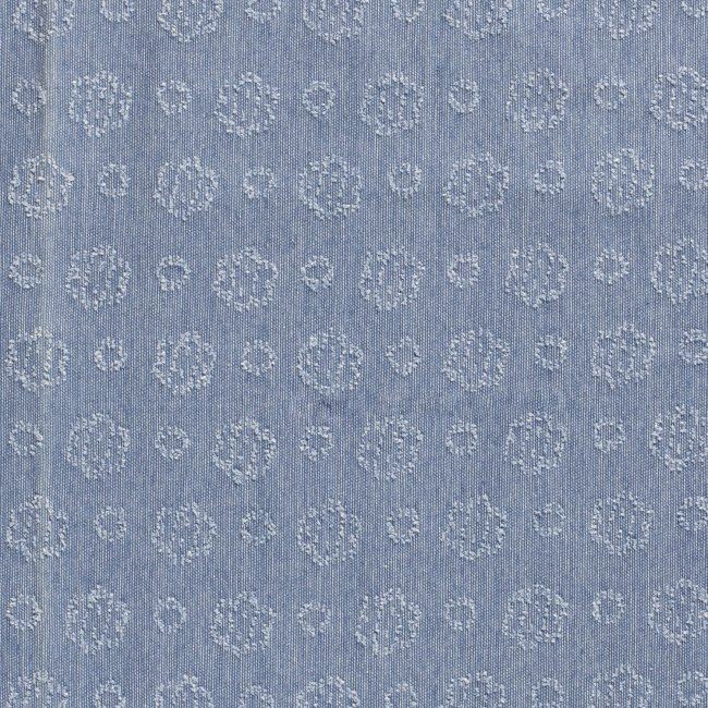 Košeľová džínsovina vo svetlo modrej farbe s kvetmi 13038/002