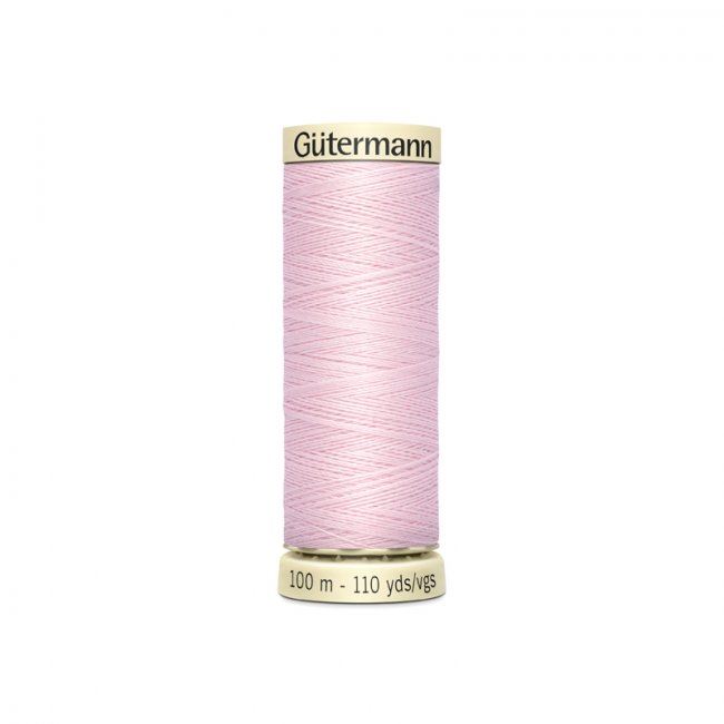 Univerzálna šijacia niť Gütermann v jemnej ružovej farbe 372