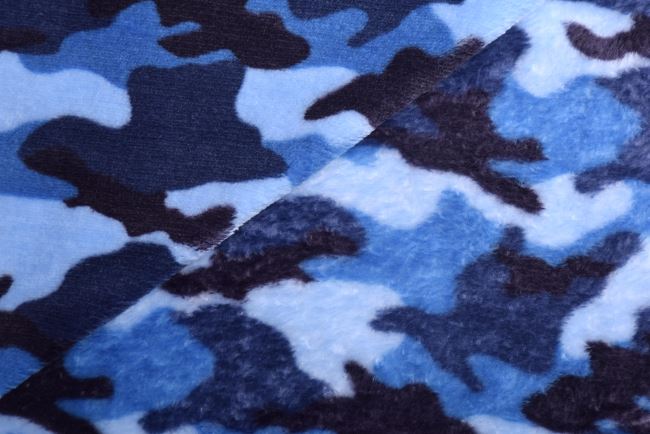 Flanel fleece s modrým maskáčovým vzorom 129.371.0805