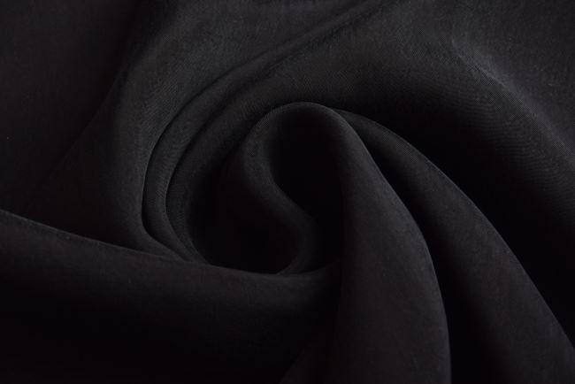 Cupro s prímesou bavlny v čiernej farbe so zamatovým povrchom QT005